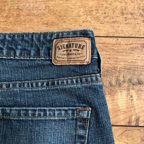 👖Levi’s Low Rise Bootcut Jeans 👖 - Picture 4 of 5